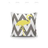 RealHomes YER-GRIZIGFILA Gri Zeminde Sarı Flamingo Desenli Dekoratif 70x70 cm Yer Minderi
