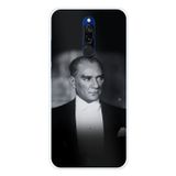 Redmi 8 Uyumlu Zarafet ve Asalet: Atatürk Smokinli Baskılı Silikon Kılıf