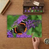 Renkli Kelebek Mor Çiçeklerin Üstünde Tasarımı 240 Parça Ahşap Puzzle Ahşap Kutuda MP05458