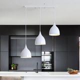 RİOLİGHT RETRO,RUSTİK,VİNTAGE BEYAZ 3XE27 MASA ÜSTÜ SIRALI METAL SARKIT AVİZE TABAN UZUNLUĞU:60CM