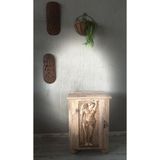 Roma’nın Sessiz Kızı Kişiye Özel Üretim Ahşap Oyma Komodin 60X40X36 - Kahverengi