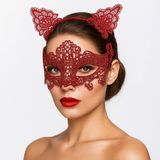 Romantik Kırmızı Dantel Maske Seti – Kedi Kulaklı Taç ve Maske 3