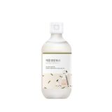 Round Lab Soybean Nourishing Toner Kırışıklık Ve Leke Karşıtı Soya Özlü Besleyici Yüz Toniği 300 Ml - Şeffaf