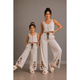 Sahil Collection Nakış Detaylı Yazlık Keten Kumaş Yelek Pantalon Takım (Anne Kız Ayrı Ayrı Alınız)