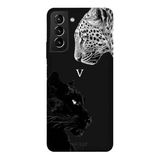 Samsung Galaxy S21 Plus İle Uyumlu Siyah V Harfli Wild Lovers Desenli Silikon Kılıf