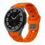 Samsung Galaxy Watch 4 5 6 7 FE 40 40 44 Classic 42 43 46 47 mm ile uyumlu Kordon Futbol Topu Prizma Dizayn Silikon 116 Turuncu
