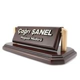 SANATBLOĞU YAN DİREKLİ AHŞAP İSİMLİK, KOYU KAHVE AHŞAP MASA İSİMLİĞİ CLK-2101
