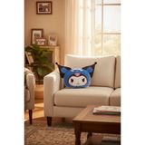 Sanrio Lisanslı Kuromi Yastık Battaniye – 2’si 1 Arada Dekoratif Yastık ve %100 Polyester Yumuşak Dokulu Taşınabilir Seyahat Battaniyesi