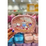 Sanrio Lisanslı Renkli Yaz Serisi Şeffaf Parıltılı Makyaj Çantası – Simli ve Hareketli Figürlü Kozmetik Çantası 18 Cm