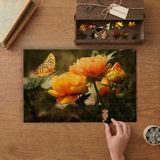 Sarı Çiçeklere Konan Güzel Sarı Kelebek Tasarımı 240 Parça Ahşap Puzzle Ahşap Kutuda MP04697