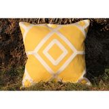 Sarı Geometrik Kırlent Kılıfı 45X45 cm – Modern Dekoratif Yastık Kılıfı – Fermuarlı – Yıkanabilir - Sarı - Beyaz