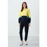 Sarı Kompakt Pamuklu Kalın Pürüzsüz Dokulu O Yaka Oversize Fit Kadın Sweatshirt - 97289
