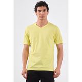 Sarı V Yaka Pamuklu Düz Renk Slim Fit Erkek T-shirt