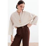 Sateen Çiçek Aksesuarlı Keten Bluz - Taş