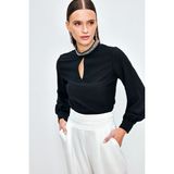 Sateen Yaka Aksesuarlı Bluz - Siyah