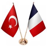 Satürn Masaüstü Fransa Bayrağı Türk Bayrağı Ikili Pirinç Direk Masa Bayrak Seti