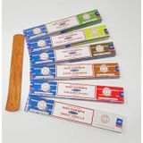 Satya Nag Champa Combo Tütsü Çubukları Karışık Fırsat - Tatlı Vanilya, Ejderhalar Kanı, Palo Santo, Limon Çimi, Koyu Tarçın, Kutsal Fesleğen JR Tütsü Tutucu SNC13