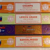 Satya Nag Champa Tütsü Çubukları - Limon, Şampanya, Doğal Lavanta, SANDALWOOD Hatıra Mıknatısı ile Sterling Effectz