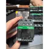 Schneider LC1D09BD 9A 4 Kw 24VDC Bobinli Trifaze Güç Kontaktörü Schneıder Sıfır Kutusuz - Siyah
