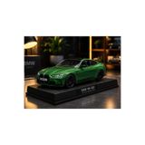 scntoys 1:26 Ölçek BMW M4 Diecast Model Araba Özel Standlı BMW M4 G82 Spor Model Araba