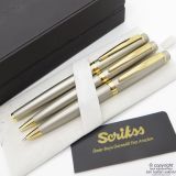 Scrikss 38 Saten Altın Roller + Tükenmez+Versatil Kalem Seti Scrikss Honour Yeni Ahşap-Deri