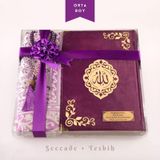 Seccade + Tesbih + Kuran Hediye Seti (Orta Boy, Kadife, Mor, Lafzatullah)