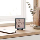 Seçkin Love You Yazılı Özel Dekoratif Obje 10x10 cm | Sevdikleriniz için değerli ve estetik hediye, modern ve anlamlı duruşuyla çalışma masası için özel obje