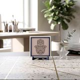 Seçkin Mistik Hamsa Özel Dekoratif Obje 10x10 cm | Ev ve ofisiniz için modern bir aksesuar, asil duruşuyla çalışma masası için özel olarak tasarlanmış parça