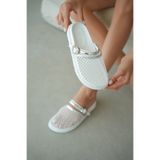 selin shoes Vellis Gümüş Aksesuar ve Ayarlanabilir Toka Detaylı Fileli Kadın Terlik- BEYAZ