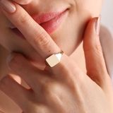 Sembol Gold (Kişiselleştir) Kare 0,9 cm 14K Altın Şövalye Yüzük