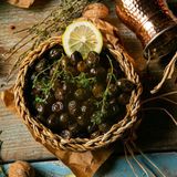 Seneye Meyve Verebilir Durumda Yağlılık Selelik Sofralık Gemlik Trilye Zeytin Fidanı (100-150 Cm)