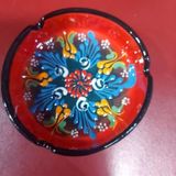 Seramik El Yapımı Büyük Küllük, Kırmızı, 10 cm Çap, 4 cm Yükseklik, Çiçek Desenli