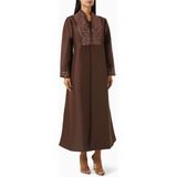 Serrb Şık Kolları Nakışlı A-Line Abaya ile Günlük Modest Tarzınızı Tamamlayın - Kahverengi