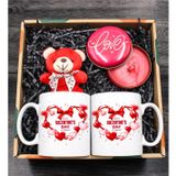 Sevgililer Gününe 2'li Beyaz Kupa & Peluş Ayıcık & Metal Love Mum Hediye Seti Vega50012