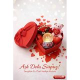 Sevgiliye Romantik Hediye Kutusu Işıklı Kalp Ve Kar Küresi Peluş Ayıcık Ve Gül Buketi Hediye Seti 01