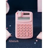 Sevimli Karakterli Güneş Enerjili Ve Pilli Küçük Cep Boy Pembe Renk Hesap Makinesi 10x6cm