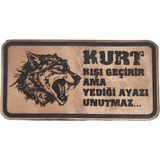 Seyhan Askeri Malzeme Kurt Kışı Geçirir Ama Yediği Ayazı Unutmaz -Dikdörtgen Deri Peç - Arma - 2 Wolf Leather Patch - Standart - Krem