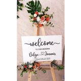 Seyyar Atölye Kişiye Özel Ahşap Mdf Welcome to Our Wedding Yazılı Beyaz Zemin Siyah Yazı Karşılama Panosu
