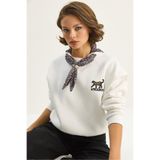 Shade Fular Detaylı Leopar Nakışlı Üç İplik Şardonlu Oversize Sweatshirt, L, 60283616, Beyaz, kadın