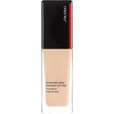 Shiseido Synhro Skin Fondöten- Cilt Bakım & Lifting Etkili Işıltı Veren Fondöten 120