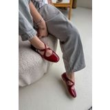 SHOEBELLAS Sarre Bordo Çapraz Biye Detaylı Kadın Babet
