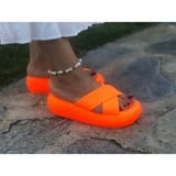 Shoemark Hello Turuncu Kalın Şerit Kadın Terlik