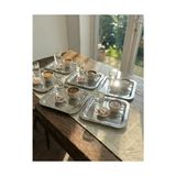 Shoplet 6'lı Lüks Paslanmaz Çelik Kare Sunum Tepsisi Seti - Gold ve Gümüş Seçenekli-Kahve Yanı Ikramlık, Lokumluk, Dekoratif Takı Tabağı ve Bardak Altlığı (Gümüş)