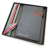 Signator Codex N289 Kişiye Özel Defterli Set, İsme Özel Kırmızı Kalem, İsme Özel Siyah Defter, İsme Özel Kırmızı Çakı, Karışık Renk