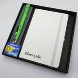 Signator Codex N318 Kişiye Özel Defterli Set, Yeşil Dolma Kalem, Beyaz Defter, Yedek Kartuş