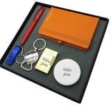 Signator Cuprinia İsme Özel Kartvizitlik Seti, 32 GB USB Bellek + Çakmak + Not Defteri + Anahtarlık + Kalem + El Aynası, Turuncu