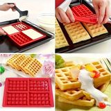 Siliko World Silikon Fırın Tepsisi 4 Delikli Waffle Kalıbı, Kek Waffle Yapma Tepsisi Kalıbı - 1 Parça