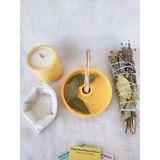 Sillage Candle Arınma Tütsülük Set Vegan Kiraz Çiçeği Sedir Kokulu Soya Mumu Palo Santo Adaçayı Lavanta Tütsü Seti - Hardal