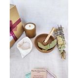 Sillage Candle Arınma Tütsülük Set Vegan Kiraz Çiçeği Sedir Kokulu Soya Mumu Palo Santo Adaçayı Lavanta Tütsü Seti - Tarçın