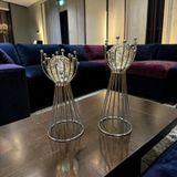 Silver Orb Dekoratif Obje Seti – Cam Küre Detaylı Modern Lüks Salon Aksesuarı (İkili)